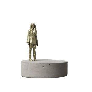 Menina na Base Baixa